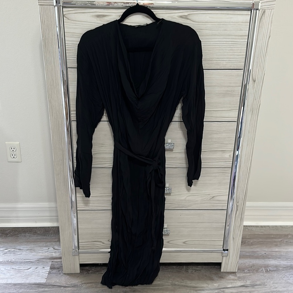 Zara long sleeve crinkle dress